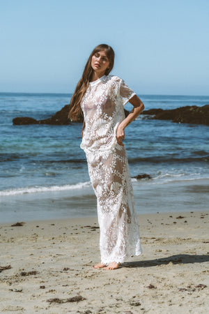 Ivory Encaje Sleek Skirt